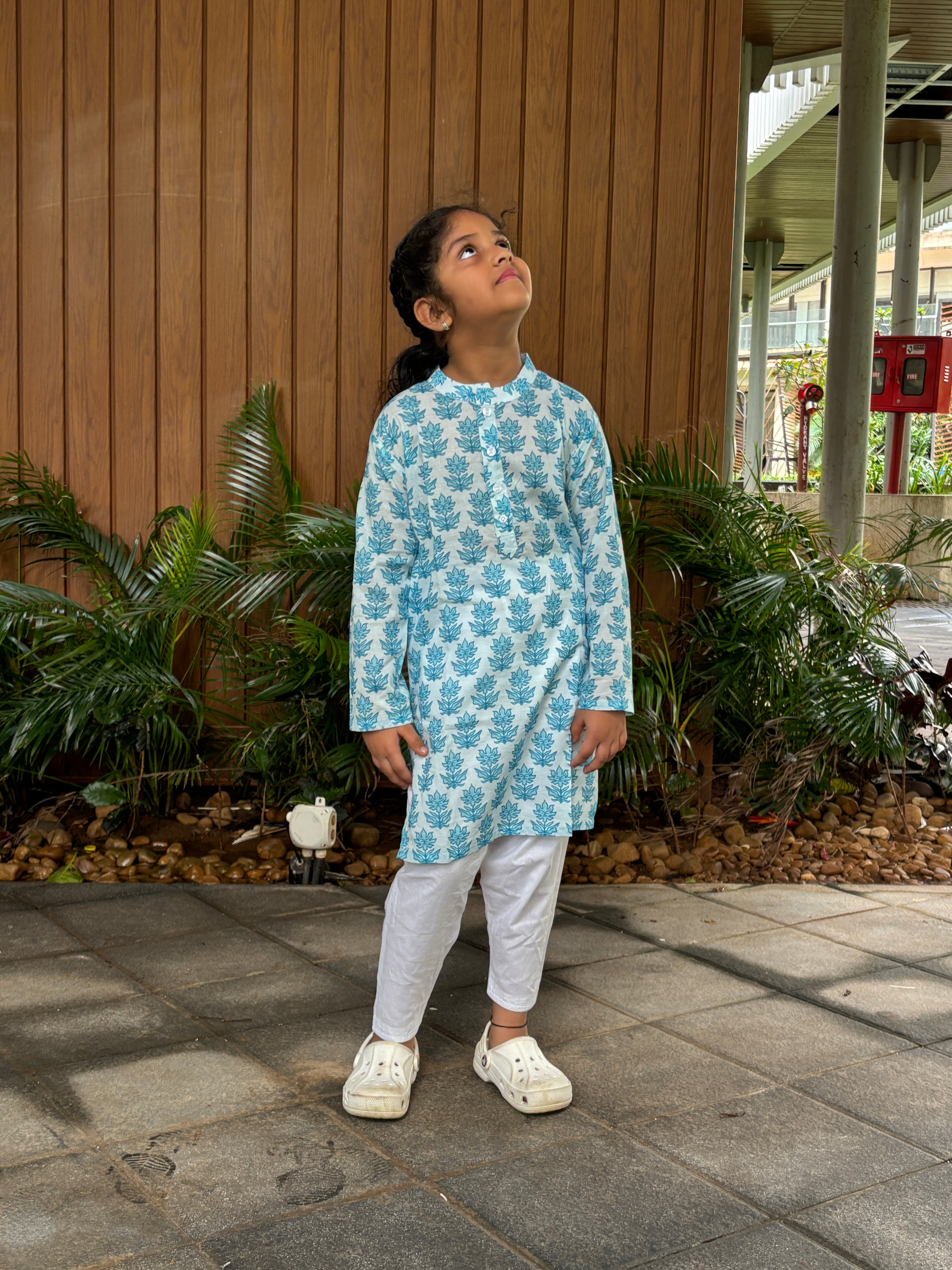 Salwar Kurta set for Girls - Neel Buti