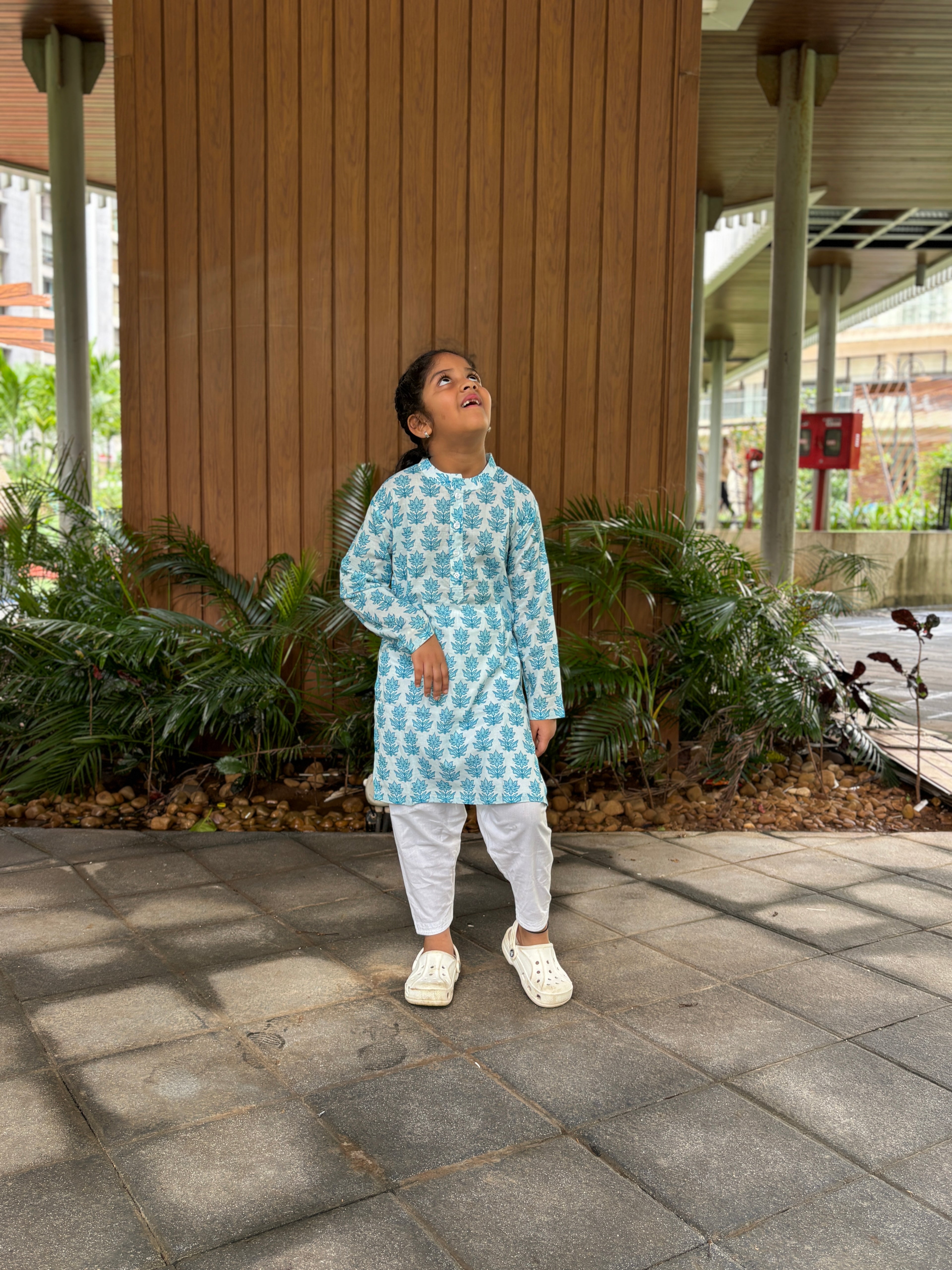 Salwar Kurta set for Girls - Neel Buti